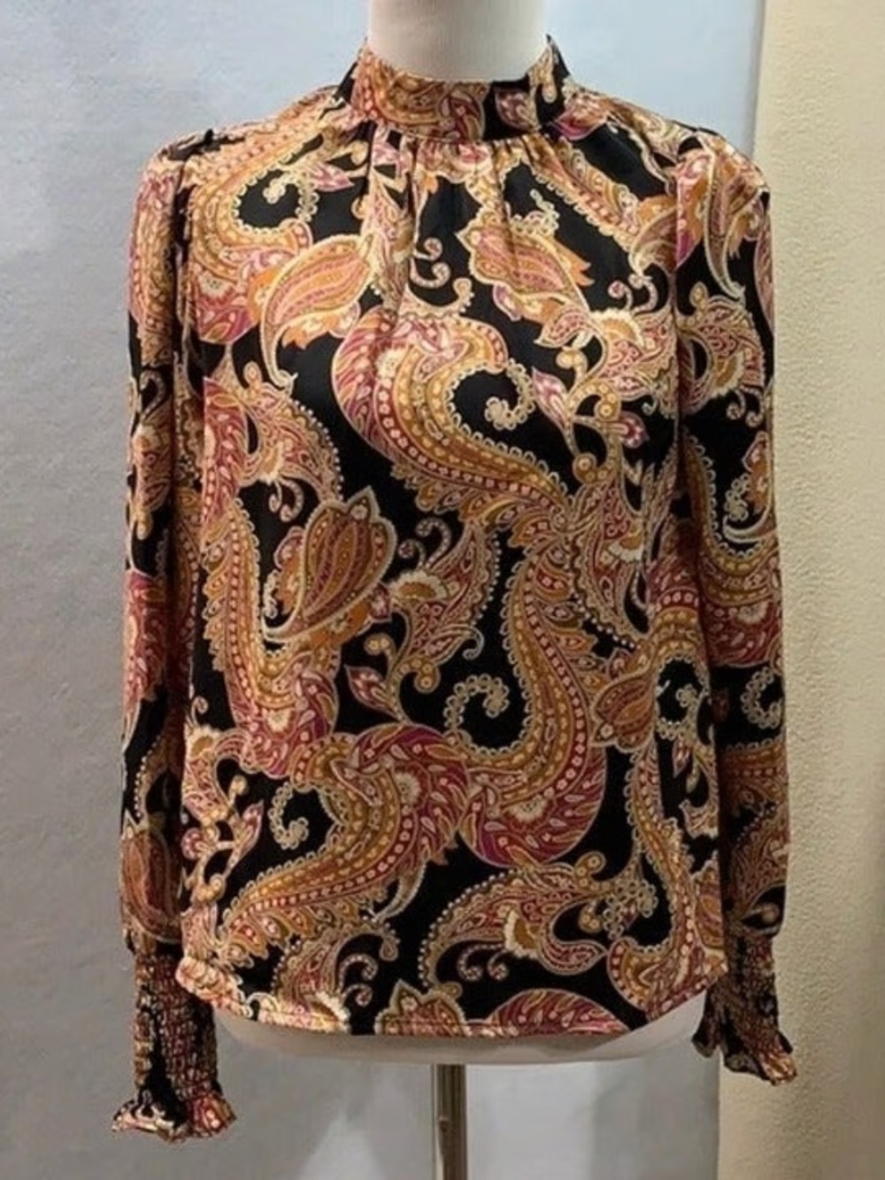 Who What Wear Paisley Dream High Neck
Pleated Blouse